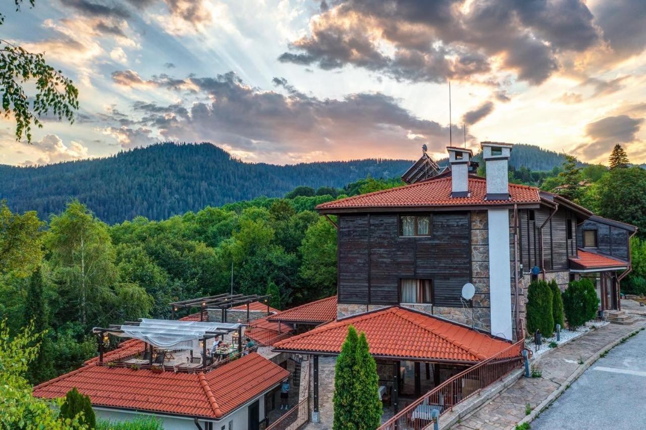 Hotel Smilen Смолян Экстерьер фото