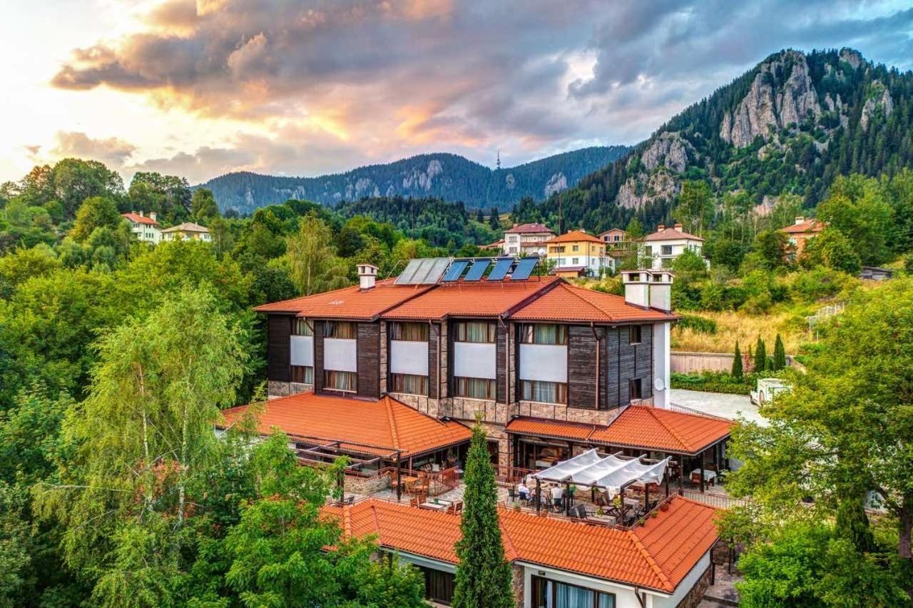 Hotel Smilen Смолян Экстерьер фото